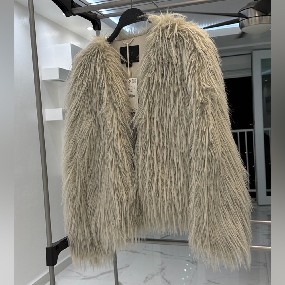 Zara faux fur coat, light grey - Picture 3 of 14